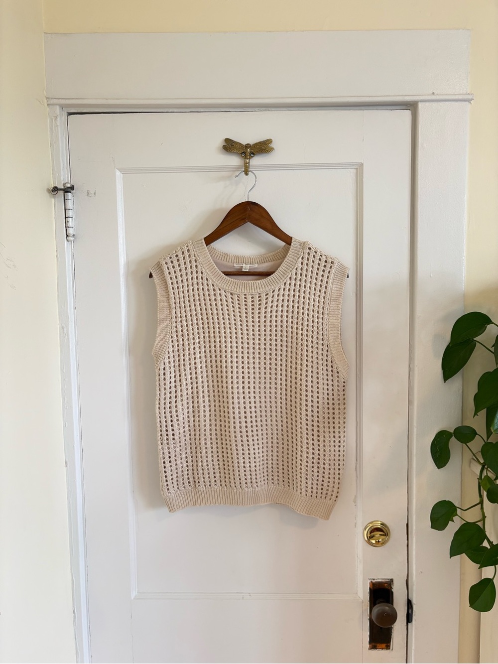 Nine Britton Crochet Sleeveless Sweater Lined Tank Top Tan Large